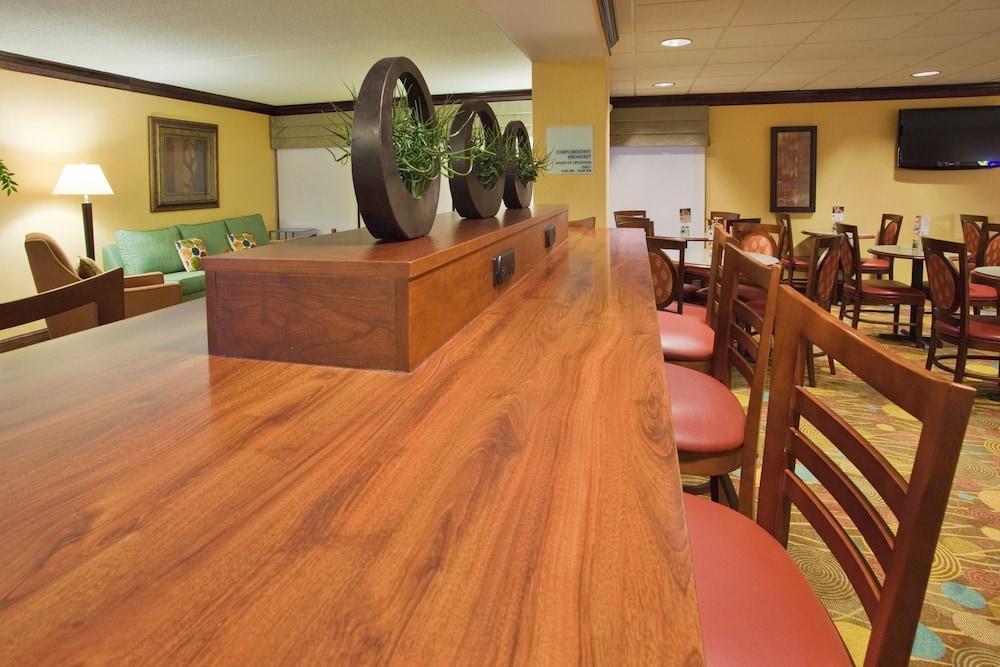 Holiday Inn Express Lynchburg By Ihg Eksteriør bilde